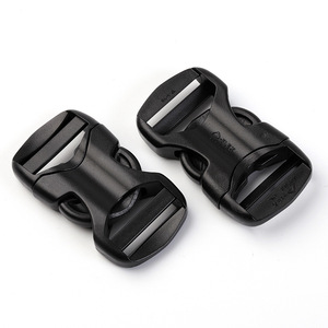 Hebilla de Plástico de Doble Punta de 25 mm Negra para Bolsos, Cinturones y Mochilas - Product Image 1