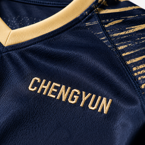 Maillot de football personnalisé authentique avec impression numérique sur mesure pour les détaillants sportifs mondiaux - Product Image 4