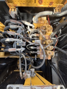 รถขุดขนาดเล็ก Caterpillar M315D2 มือสอง พร้อมชิ้นส่วนสำคัญสำหรับเครื่องขุดและรถขุดดิน - Product Image 4