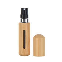 Vente en gros de mini flacons pulvérisateurs vides en bambou de 5 ml et 8 ml, atomiseurs de parfum portables de poche, gravure personnalisée, écologiques, recharge par le bas