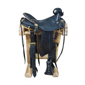 Sillín de Carreras para Adultos, de Cuero Genuino, con Estructura de Madera y Herrajes SUS304, Cómodo, Duradero y Sostenible, con Alfombrillas para Caballos BS International - Product Image 1