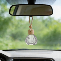 Diffuseur de parfum en verre suspendu en forme de mini pomme carrée ou de citrouille pour voiture, idéal pour les huiles essentielles - Vente en gros