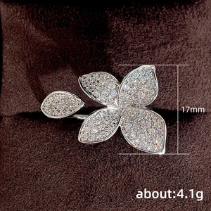 Anello Aperto con Fiore Scintillante per Donne, Gioiello Elegante e alla Moda - Product Image 5