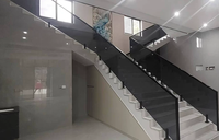 Escalier en pierre frittée empilée avec balustrade en verre, options de couleur entièrement personnalisables