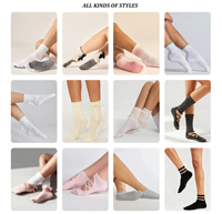 Chaussettes de Pilates personnalisées OEM en coton à rayures antidérapantes pour le yoga et la danse, brodées pour femmes avec logo, chaussettes personnalisées à marque privée