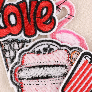 Parches bordados por computadora de la serie roja y Rosa <span class=keywords><strong>Girl</strong></span> <span class=keywords><strong>Gang</strong></span> Love Iron on para ropa - Product Image 3
