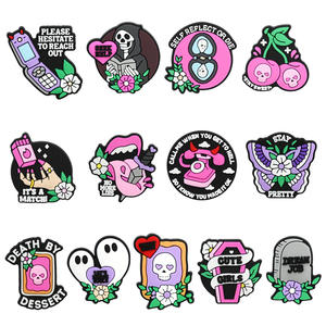 Adornos <span class=keywords><strong>de</strong></span> PVC para Zapatos, Estilo Calavera Rosa <span class=keywords><strong>de</strong></span> Halloween, para Tazas <span class=keywords><strong>de</strong></span> Café, Sandalias y Zuecos, Serie <span class=keywords><strong>Bruja</strong></span> - Product Image 6