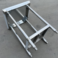 Table de travail de cuisine en acier inoxydable 304 à double couche, finition polie, réglable en hauteur, démontable, fabriquée en Chine, capacité de charge de 300 kg/m