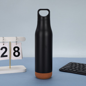 Botol vakum terisolasi olahraga dasar kayu gabus langsung dari pabrik baja tahan karat 304 dengan pegangan - Product Image 1