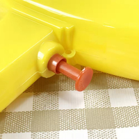 EN STOCK nouveauté pour enfants drôle en plastique pistolet à eau jouet petit été Tricky Toys banane pistolet à eau