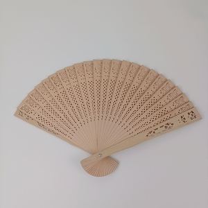 Abanicos Plegables de Madera de Sándalo, Abanicos de Mano Personalizados con Logotipo, Abanicos al por Mayor para Regalo - Product Image 2