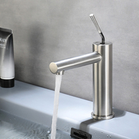 Robinet de lavabo sans plomb en acier inoxydable SUS304 de qualité alimentaire, mitigeur chaud/froid à poignée unique avec cartouche en céramique pour projets hôteliers