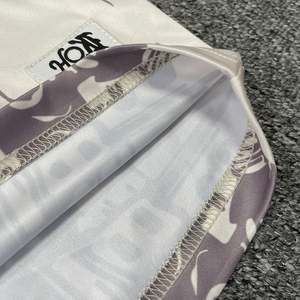 เสื้อฟุตบอลแขนสั้นแบบยูนิเซ็กซ์ คุณภาพสูง ระบายอากาศได้ดี ออกแบบเองได้ตามสั่ง ขายส่ง - Product Image 3