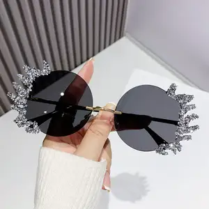 新しいスタイルのダイヤモンドサングラスリムレスメタルフレームファッションラグジュアリーサングラス