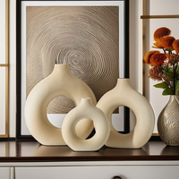 Vase en céramique moderne et élégant, design Art Déco créatif, décoration de table pour la maison, utilisation intérieure, résistant à la lumière du soleil, décoration de la maison