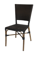Chaises d'extérieur empilables tissées à la main de couleur personnalisée Chaises en rotin osier antique en aluminium aspect bambou métal