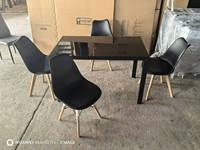 Ensemble Table de Salle à Manger Moderne avec 6 Chaises et Plateau en Verre Noir