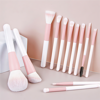 Ensemble de pinceaux de maquillage professionnels 12 pièces, doux, vegan, pinceaux plats, anticernes, fond de teint, blush, fard à paupières, estompeurs, format voyage, pour le visage