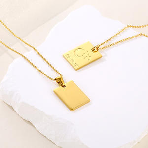 Nouveau collier avec pendentif carré en lettres pour femmes, <span class=keywords><strong>or</strong></span> 18 carats, collier personnalisé gravé, <span class=keywords><strong>médaille</strong></span> en <span class=keywords><strong>or</strong></span> avec initiale, pendentif en lettres - Product Image 3