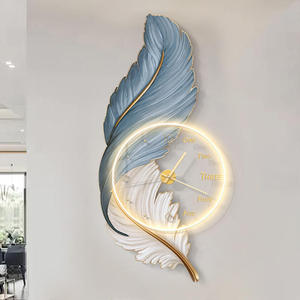 Orologio da Parete con Dipinto di Piume di Lusso, Decorazione Moderna per Casa, Arte Murale LED all'Ingrosso - Product Image 2