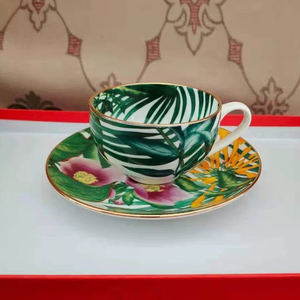 Vente en gros de luxe en porcelaine osseuse service d'assiettes plates en porcelaine dorée végétale étanche au lave-vaisselle cadeau d'affaires personnalisable usage domestique - Product Image 2