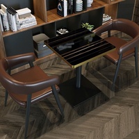 Ensemble de mobilier de salle à manger commercial vintage : banquette en cuir, table et chaises en pierre frittée pour bar, librairie, restaurant