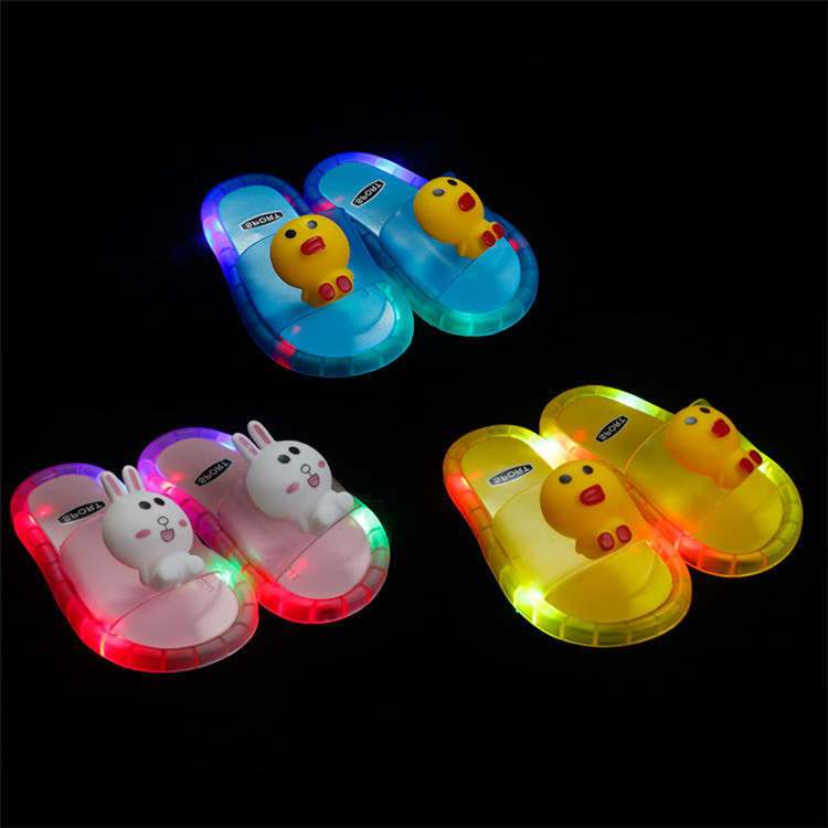 2021 Footwear Luminous Jelly Summer Children's Slippers Beach Sandals Kids Slippers Cartoon