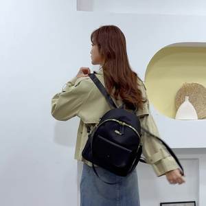 <span class=keywords><strong>Sac</strong></span> <span class=keywords><strong>à</strong></span> <span class=keywords><strong>dos</strong></span> décontracté <span class=keywords><strong>à</strong></span> double bandoulière pour femmes de style coréen <span class=keywords><strong>Sac</strong></span> <span class=keywords><strong>à</strong></span> <span class=keywords><strong>dos</strong></span> en <span class=keywords><strong>tissu</strong></span> Oxford imperméable <span class=keywords><strong>à</strong></span> haute apparence de couleur assortie - Product Image 3