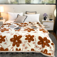 Couverture en gros stock polyester luxe lit double pas cher coréen raschel vison polaire jeter couverture pour l'hiver