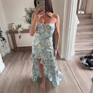 Vestido sin Tirantes con Estampado Floral, Diseño con Abertura en la Cintura, Vestido de Cóctel Transpirable, Moda Femenina Primavera 2025 - Product Image 3