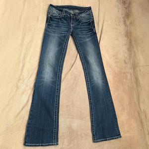 Jeans acampanados góticos Y2K con bordado de cruz al por mayor |   Vaqueros de tiro bajo y corte ajustado |   Indie Sleaze - Pantalones de mujer de secado rápido con corte bootcut - Product Image 5