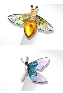 Broche personnalisée Insecte Vintage Goutte d'huile Libellule Corsage Premium Rhinestone Bee Crystal Custom Pins Metal Logo Badges - Product Image 4
