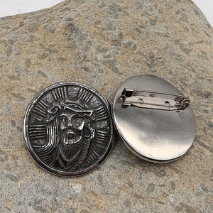 Broche de revers pour homme <span class=keywords><strong>Viking</strong></span> en acier inoxydable noir, motif tête de Jésus, loup et triangle en relief, style vintage, de Yiwu Aceon - Product Image 4