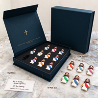 Boîte cadeau rigide magnétique personnalisée avec insert en mousse EVA prédécoupée, boîte à rabat pour figurine, souvenir d'église, emballage de baptême, logo personnalisé