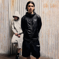 Ensembles assortis de survêtements pour hommes : vestes coupe-vent réfléchissantes en nylon ripstop léger et shorts de jogging, style streetwear personnalisé