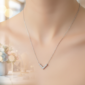 Pendentif Charme Délicat en Forme de V avec Pierre de Zircon Transparent, Bijoux Artisanaux Turcs en Argent Sterling 925, Vente en Gros - Product Image 3
