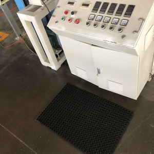 Ensemble de deux <span class=keywords><strong>tapis</strong></span> de cuisine antidérapants robustes, <span class=keywords><strong>tapis</strong></span> de <span class=keywords><strong>sol</strong></span> épais et imperméable, <span class=keywords><strong>tapis</strong></span> <span class=keywords><strong>en</strong></span> <span class=keywords><strong>caoutchouc</strong></span> SBR anti-fatigue avec trous - Product Image 2