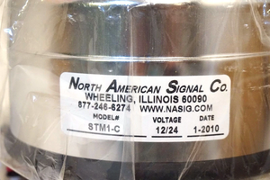 NUEVA LUZ ESTROBOSCÓPICA STM1-C DE NORTH AMERICAN SIGNAL COMPANY, 220V, 8/16 I/O, MEMORIA EPROM/EPPROM - Product Image 2