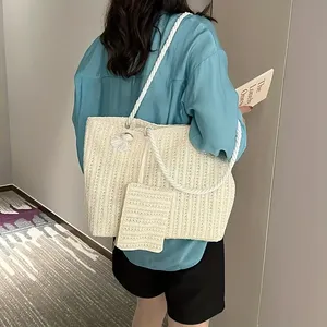 Sac à main de plage d'été fait à la main pour femmes Sac à main en paille décontracté tissé à deux bretelles Grande capacité Sac à bandoulière - Product Image 1