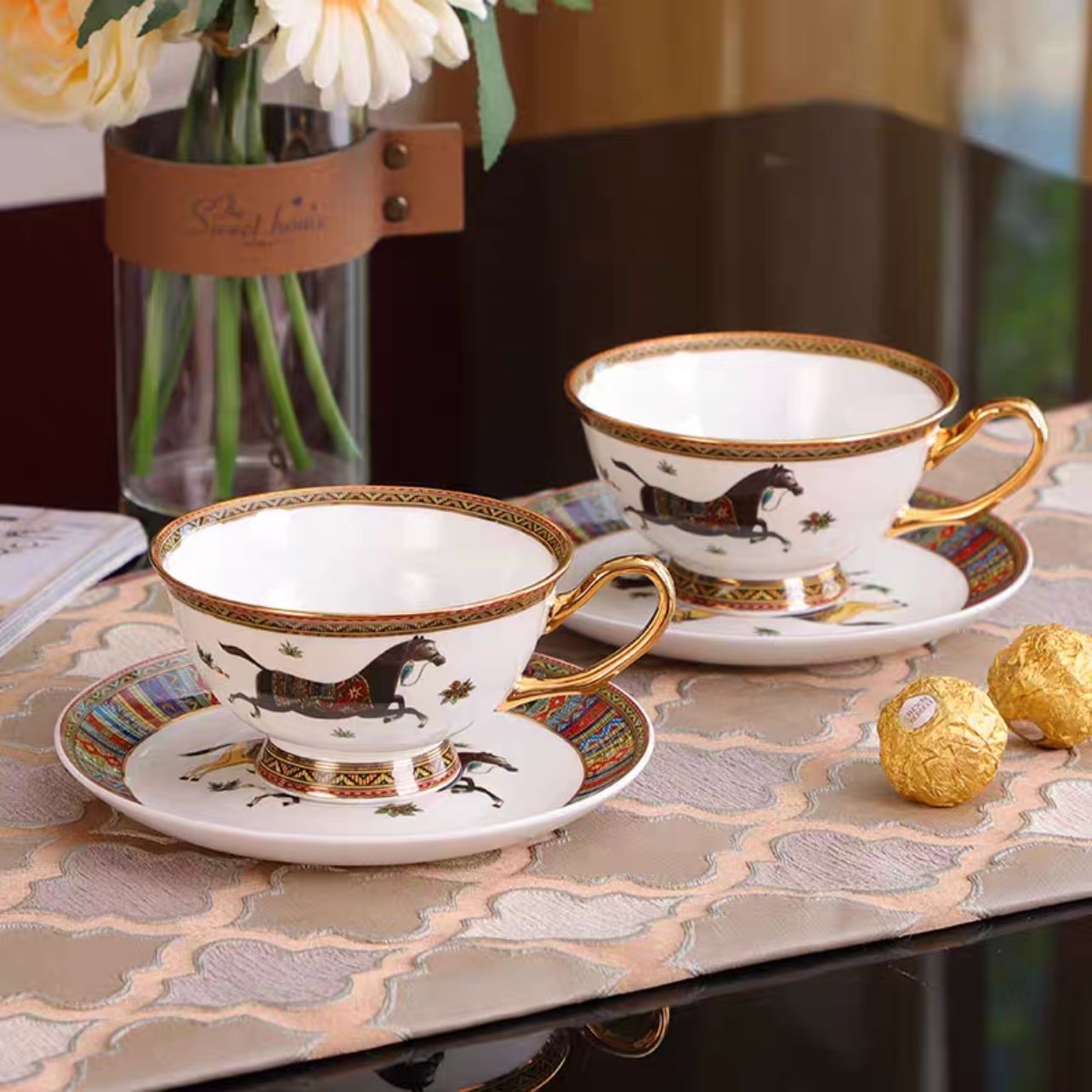 colorful,2 cups and 2 saucers
