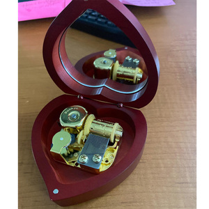 Caja de Música en Forma de Corazón, Cajas Musicales Clásicas de Madera, Regalos para Navidad, <span class=keywords><strong>Cumpleaños</strong></span>, Día de San Valentín - Product Image 3