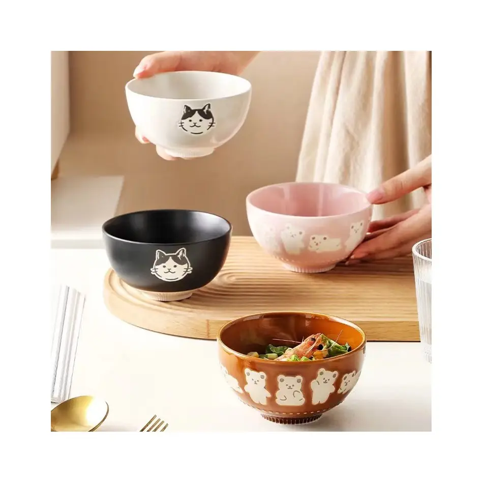 أواني مائدة منزلية صغيرة على الطراز الياباني مقاومة لدرجة حرارة عالية وعاء سيراميك مستدير برسوم كرتونية للبيع بالجملة