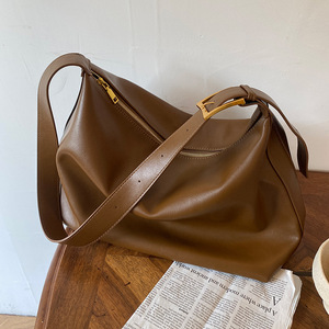 Sac bandoulière grande capacité en PU pour femme, style coréen, simplicité urbaine, doux, moelleux, minimaliste, nouvelle collection 2023 - Product Image 1