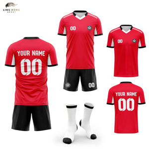 <span class=keywords><strong>Maglia</strong></span> da Calcio Traspirante ad Asciugatura Rapida 100% Poliestere Resistente all'Usura con Nome del Giocatore e Motivo Stampato Kit Estivo Unisex - Product Image 1