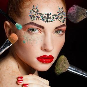 Nouveau Festival temporaire fête paillettes <span class=keywords><strong>visage</strong></span> tatouage autocollant auto-adhésif maquillage pour embellir la décoration du <span class=keywords><strong>visage</strong></span> en papier - Product Image 5