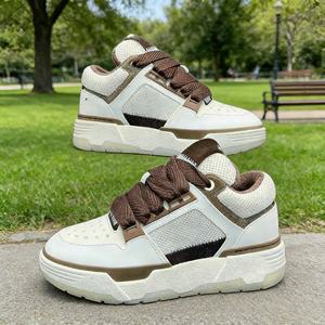 Zapatos de Hombre de Alta Calidad, de Cuero y Goma Antideslizantes, que Aumentan la Estatura, Hechos a Medida, Lujosos, Modernos y a la Moda - Product Image 2