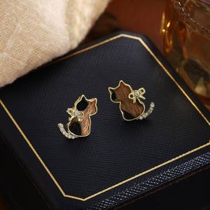 Aguja de plata lindo diamante incrustaciones leopardo estampado gato tachuelas japonés coreano luz lujo pendientes mujeres - Product Image 1