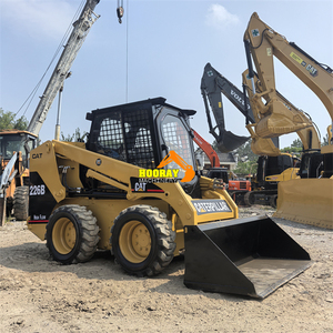 Cargadora Compacta Usada de Alta Calidad CAT 226B3 con Cucharón, Duradera, de Segunda Mano, Marca Caterpillar - Product Image 6