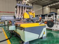 Fresadora CNC Multifunción de Alta Rentabilidad con Husillos de 6KW, Doble Sierra y Engranajes para Fabricación de Muebles y Puertas a Medida