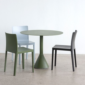Ensemble de salle à manger d'extérieur Design moderne nordique Chaises de <span class=keywords><strong>table</strong></span> de patio pour balcon Villa Étanche <span class=keywords><strong>Petite</strong></span> <span class=keywords><strong>table</strong></span> <span class=keywords><strong>ronde</strong></span> en métal - Product Image 2